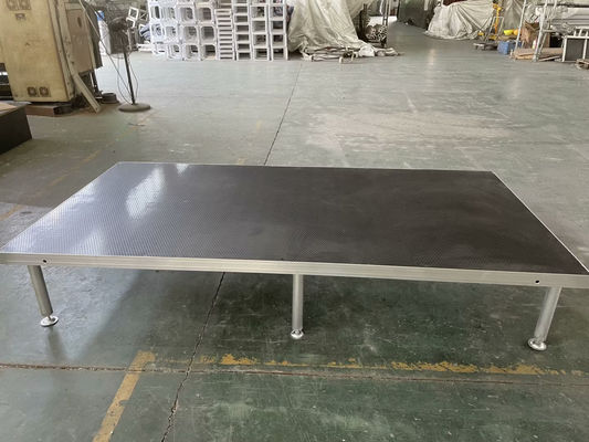 Plateforme de scène en aluminium simple, facile à assembler et à démonter pour les concerts et les événements